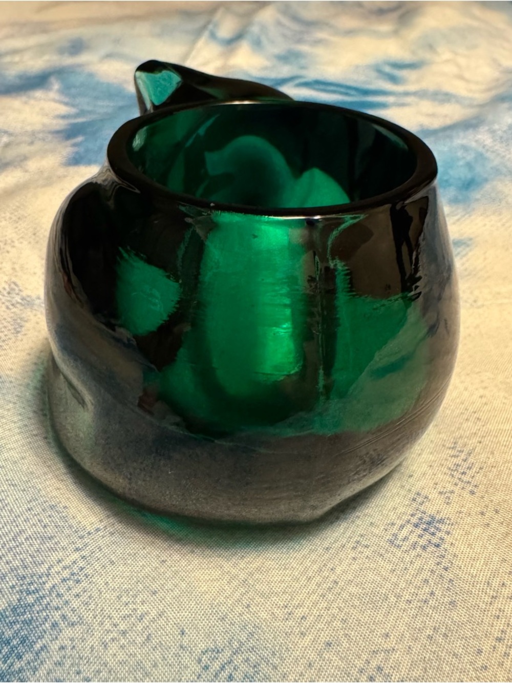Indiana Glass Emerald Green Heavy Glass Sleeping Cat Votive Candle Holder - Picture 5 of 9